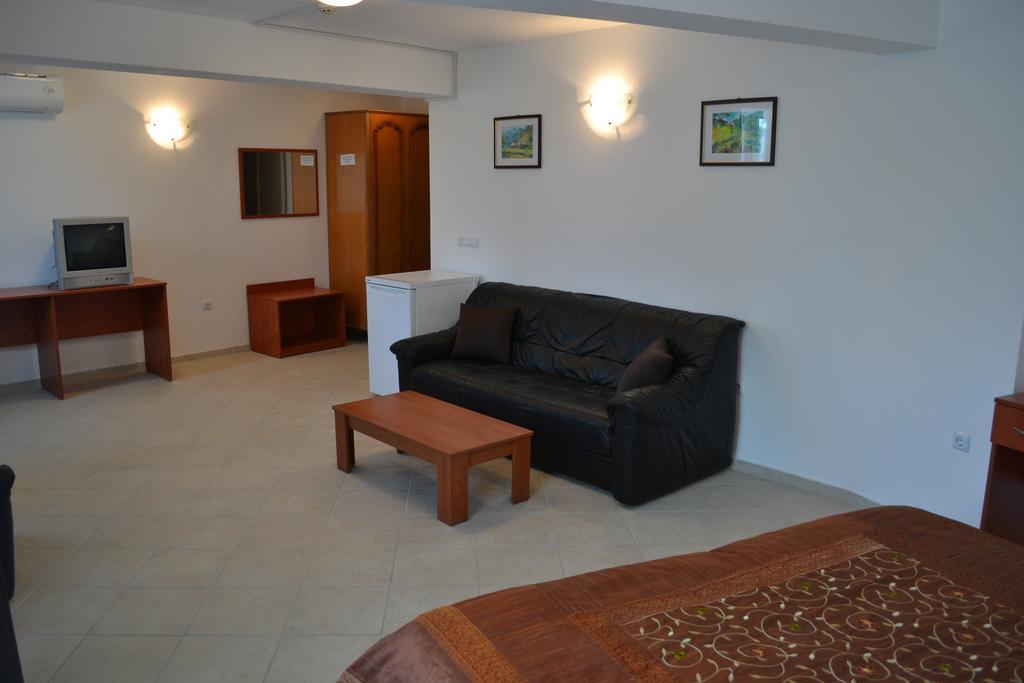 Family Hotel Magnolia Balchik Exterior foto
