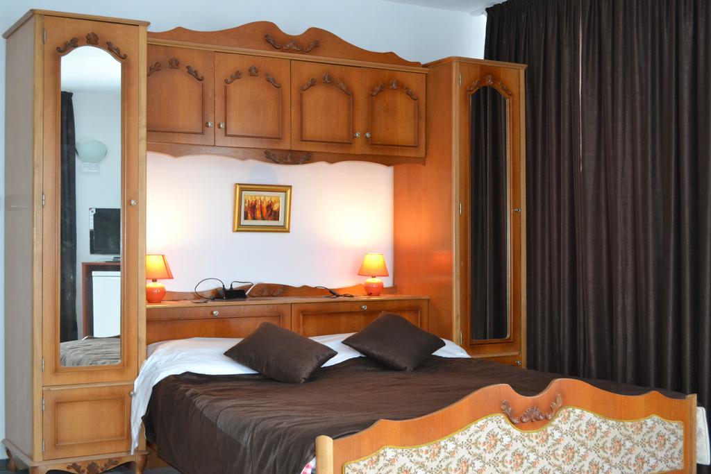 Family Hotel Magnolia Balchik Habitación foto